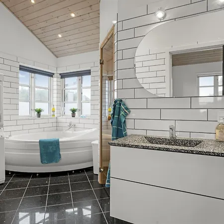 Djuna - 550m From The Sea By Interhome