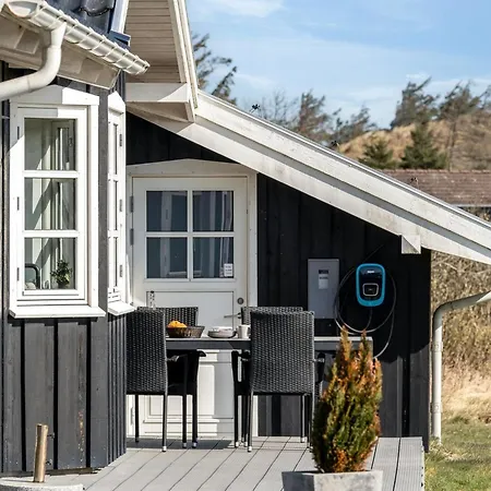 Holiday home Djuna - 550m From The Sea By Interhome *